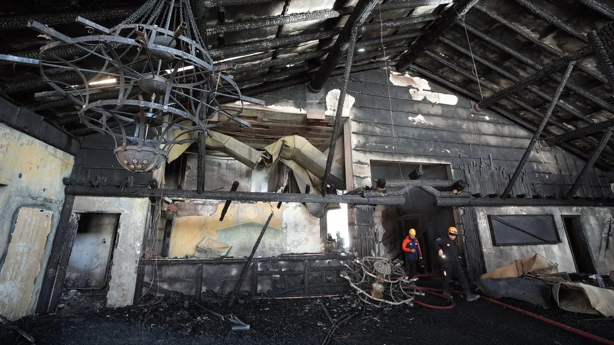 Bolu’daki otel yangınında arama çalışmalarına ara verildi