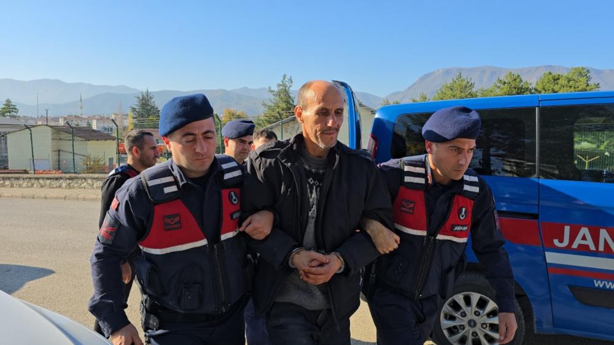 Karabük’te komşusunu öldüren zanlı cezaevinde kalp krizi geçirdi